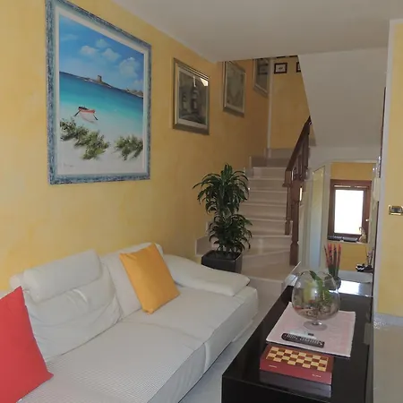 Lalu's Nocleg ze śniadaniem 3*