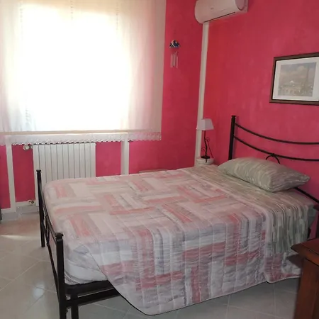 Lalu's Bed & Breakfast *