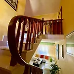 Lalu's فندق مبيت وإفطار 3*