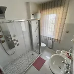فندق مبيت وإفطار Lalu's سورسو