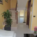 فندق مبيت وإفطار Lalu's سورسو